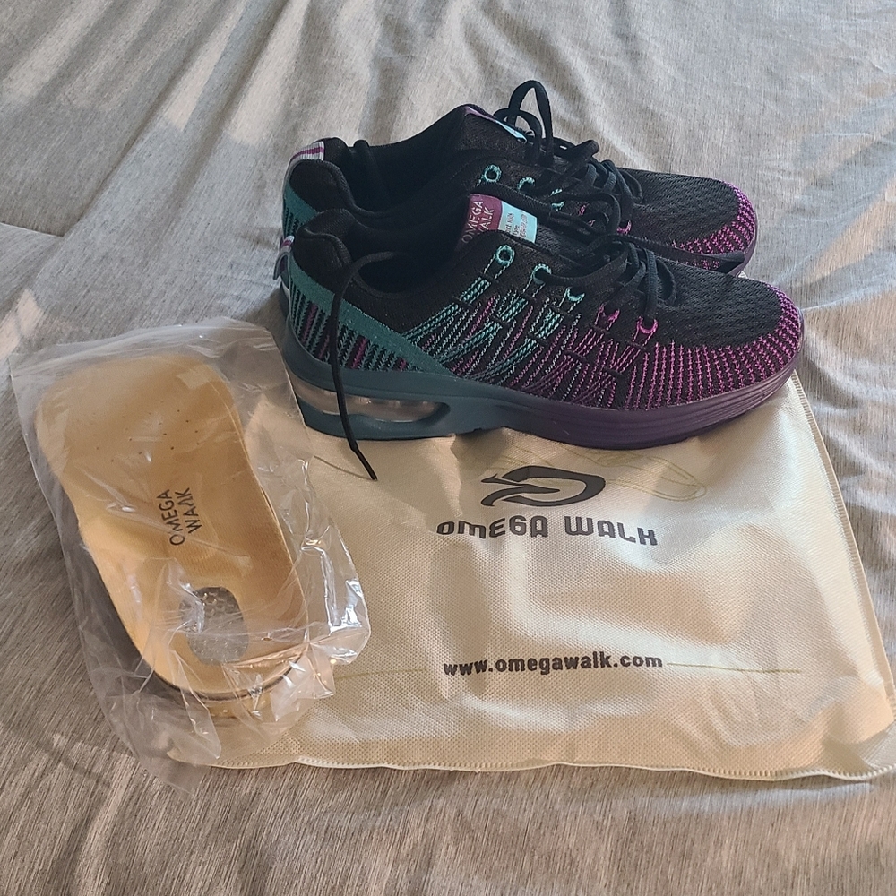 Omega Walk Shoes size 40 (8.5 - 9) women. Multi color